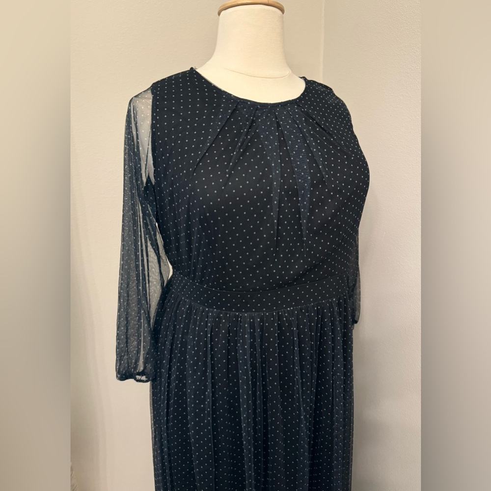 2x Plus Dress 🖤 - Picture 3 of 6